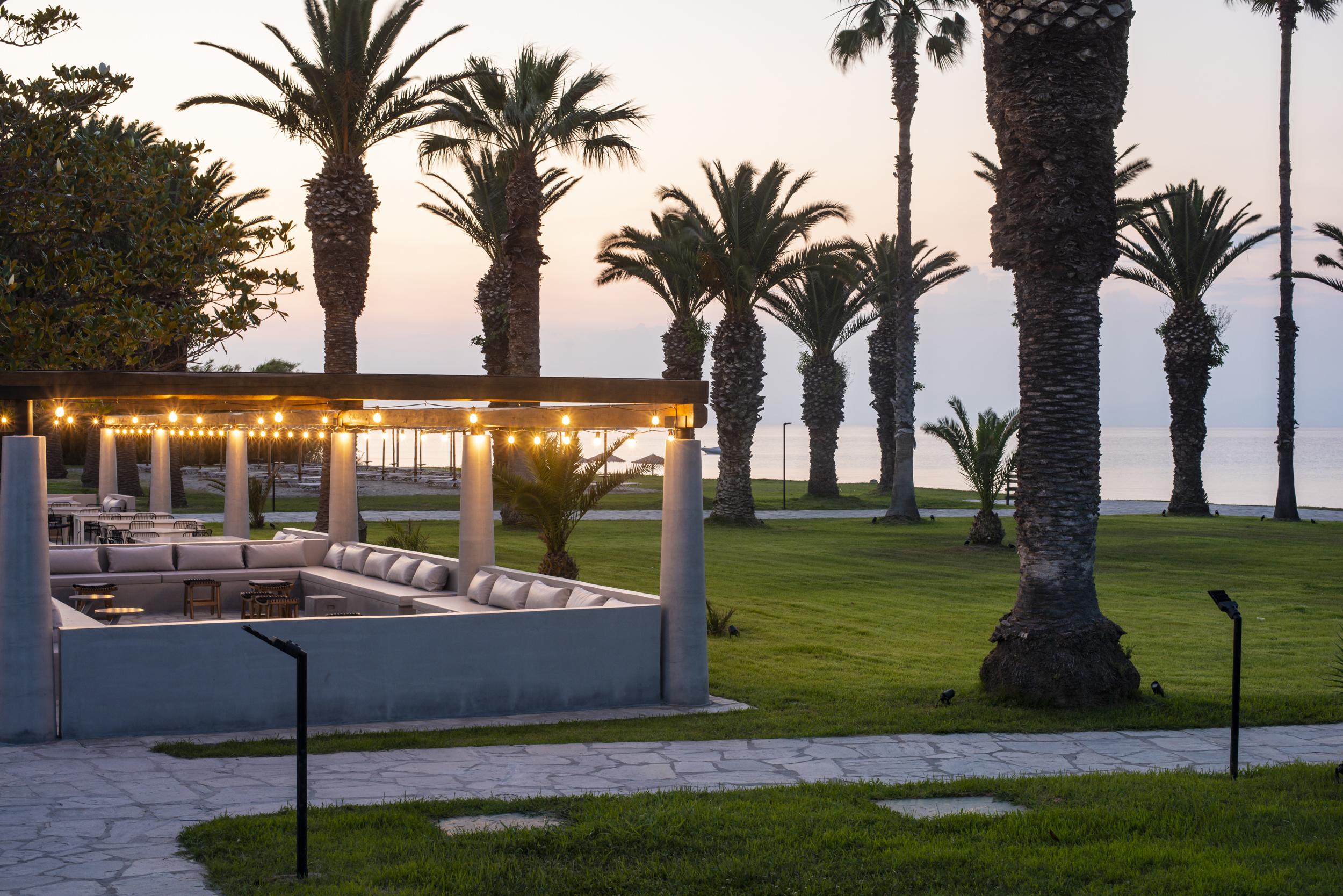 Kassandra Palace Seaside Resort Kriopigi Exterior photo